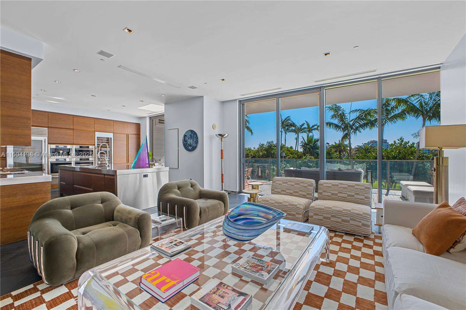 Apogee Unit #502 | Picture 14