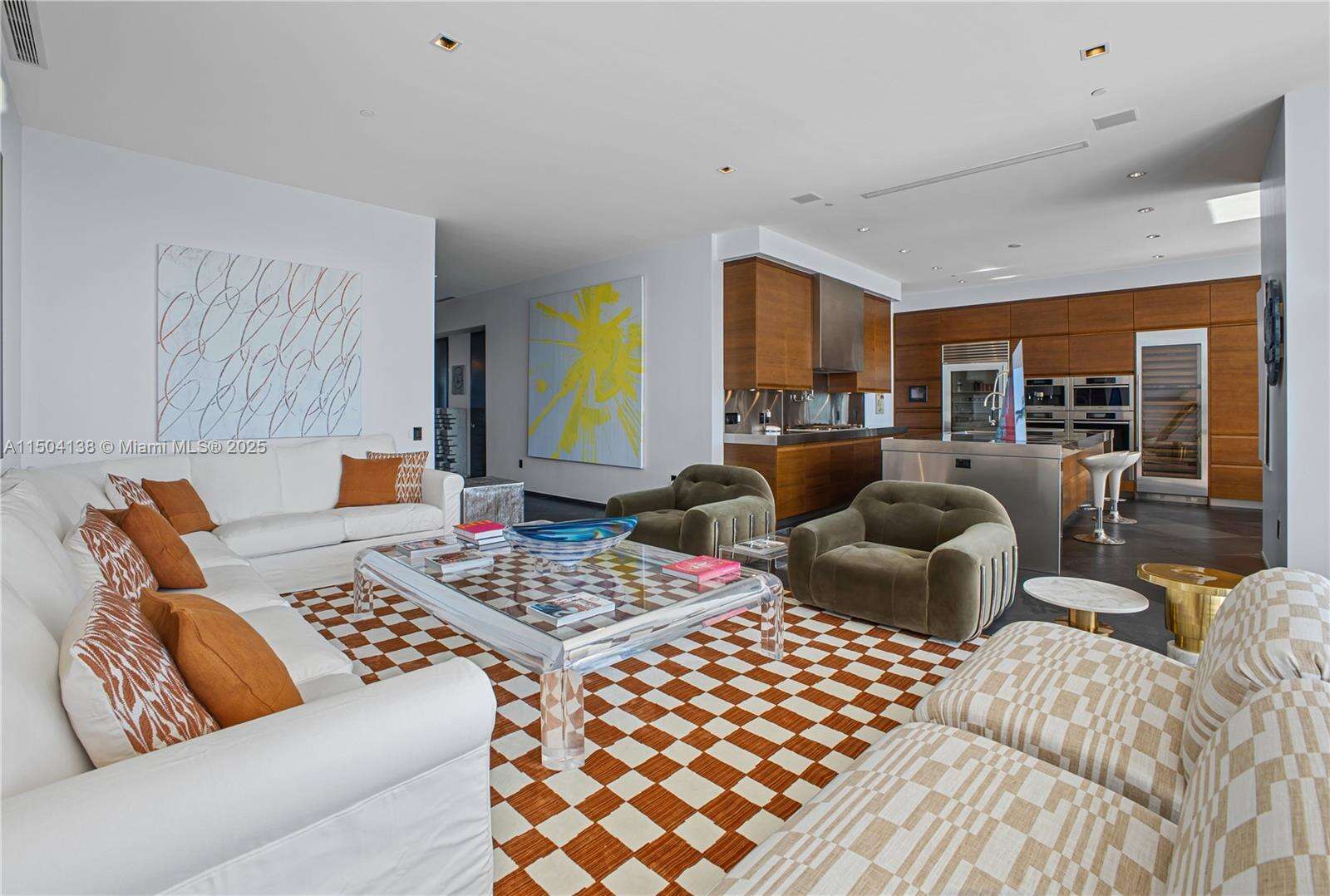 Apogee Unit #502 | Picture 16