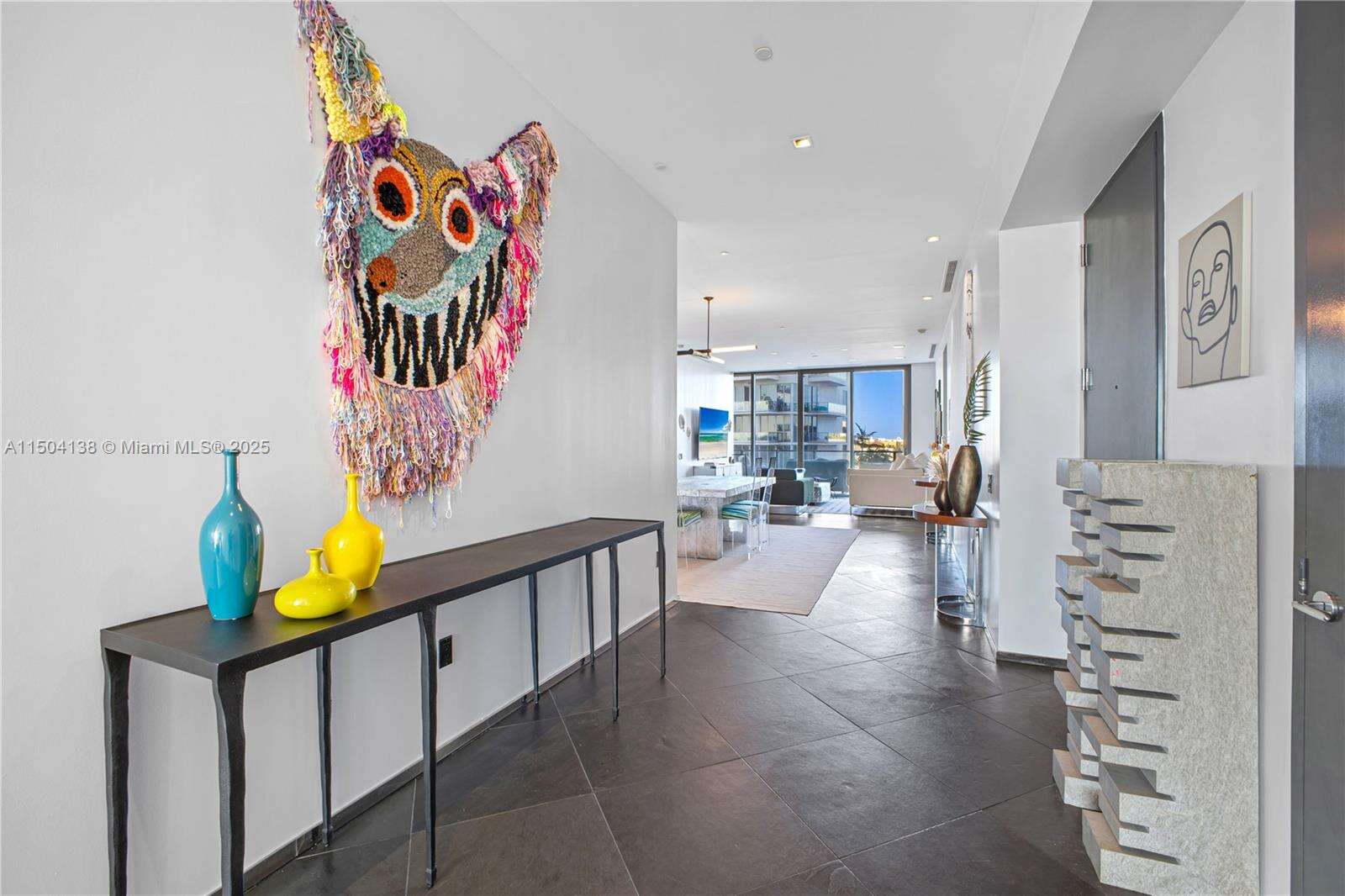 Apogee Unit #502 | Picture 25