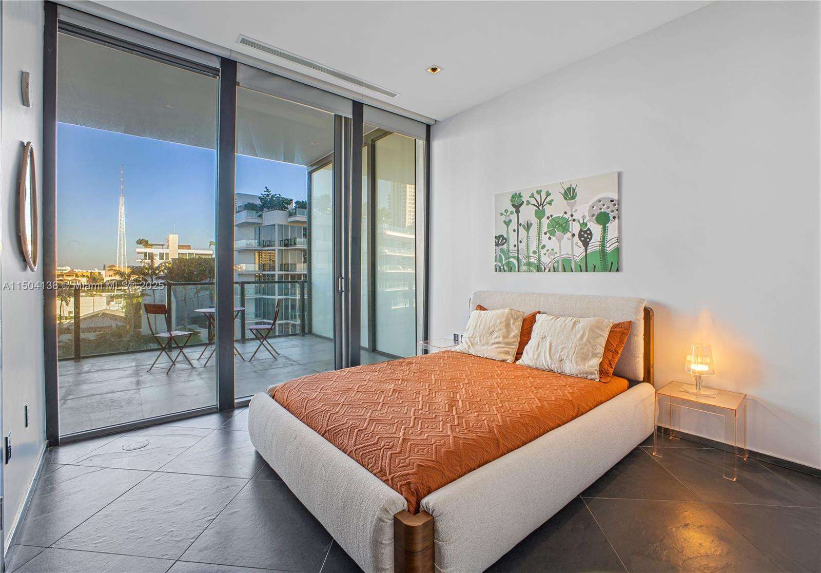 Apogee Unit #502 | Picture 42