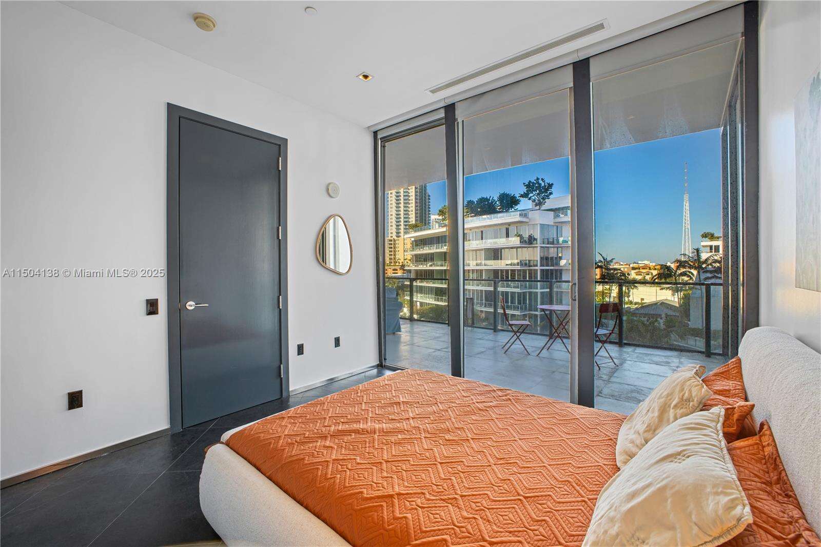 Apogee Unit #502 | Picture 43