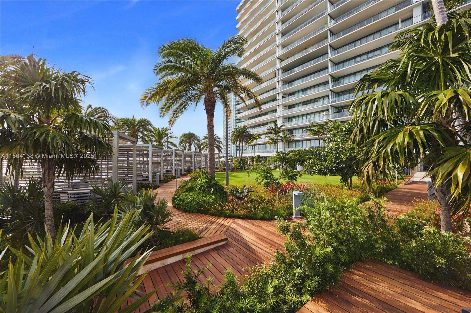 Apogee Unit #502 | Picture 56