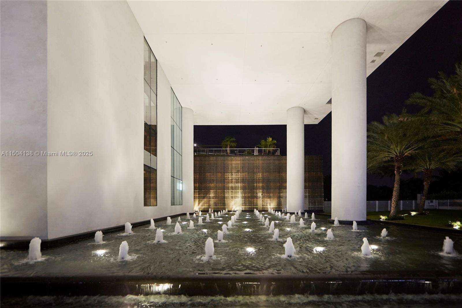 Apogee Unit #502 | Picture 66