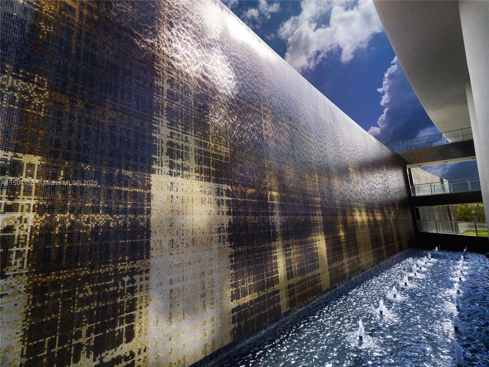 Apogee Unit #502 | Picture 67