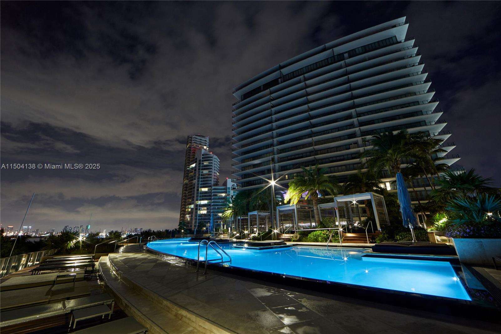 Apogee Unit #502 | Picture 68