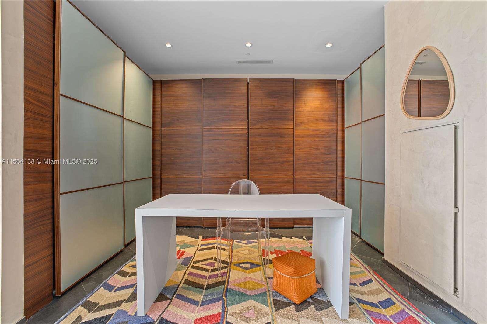 Apogee Unit #502 | Picture 10