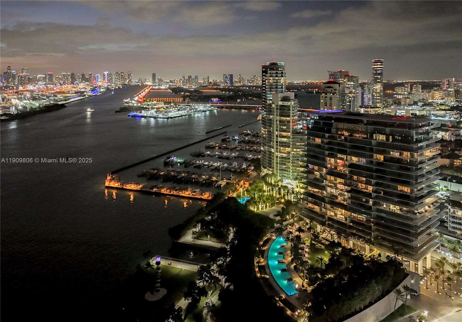 Apogee Unit #704 | Picture 47