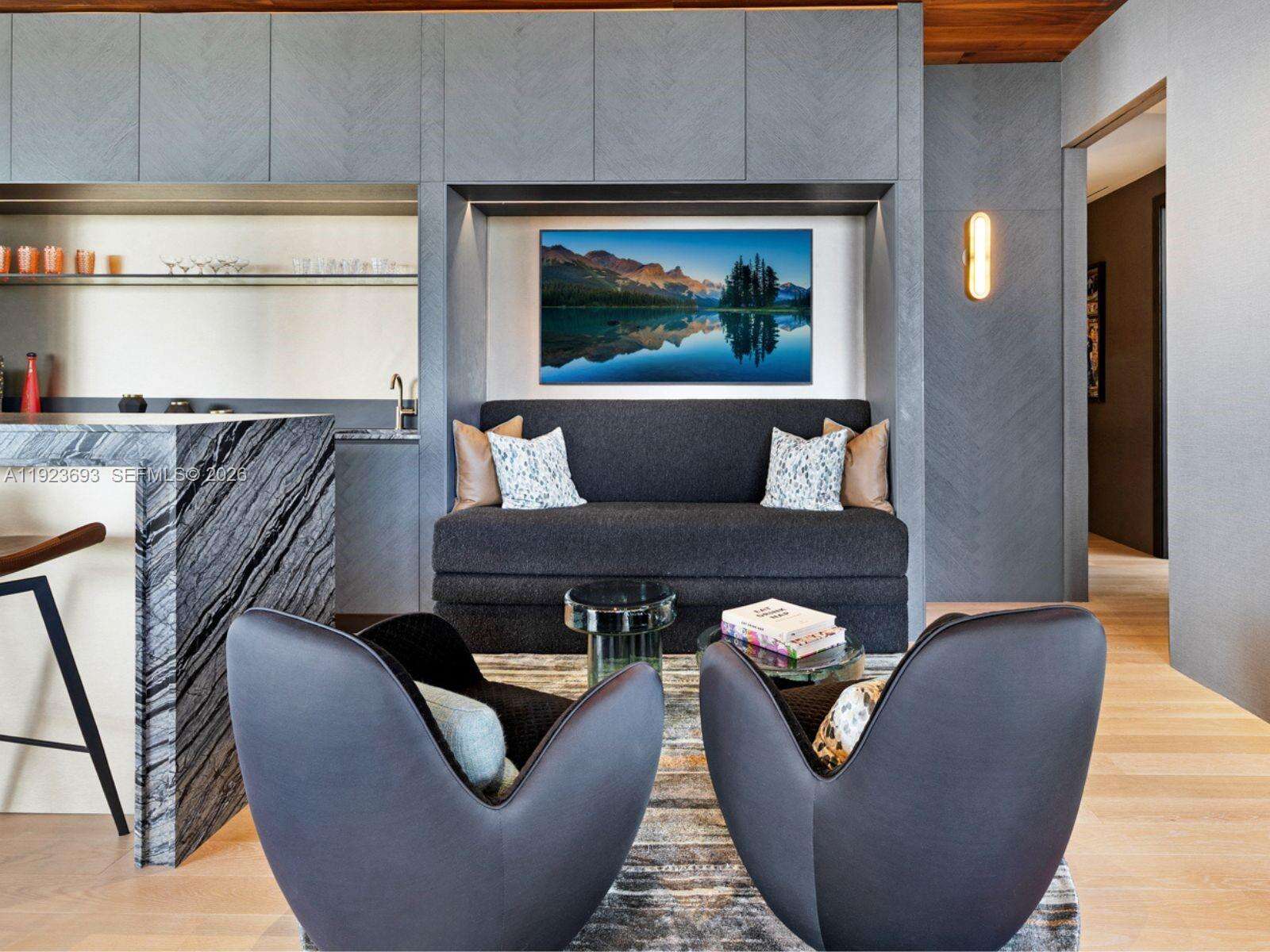 Apogee Unit #801 | Picture 11