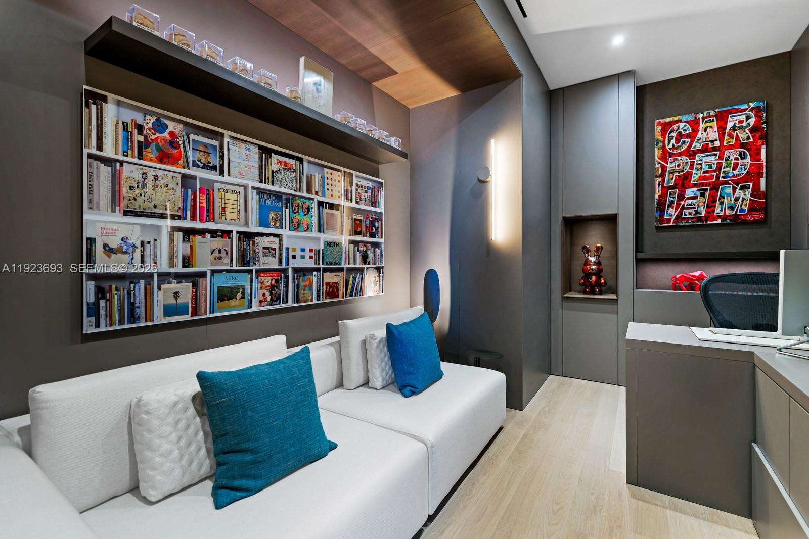 Apogee Unit #801 | Picture 27