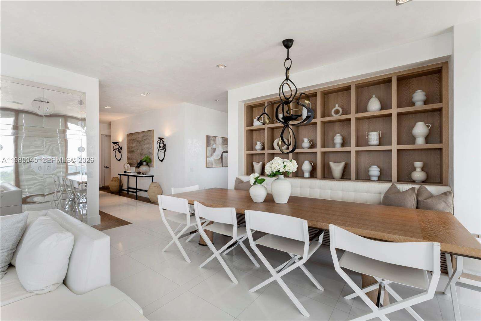 Apogee Unit #901 | Picture 3