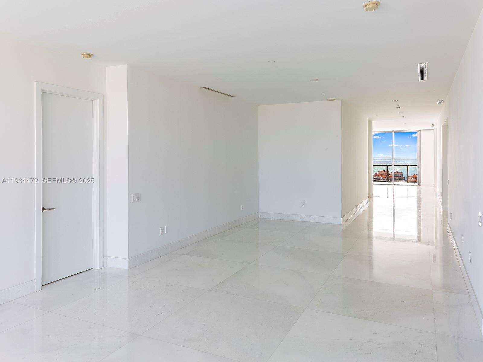 Apogee Unit #2103 | Picture 14