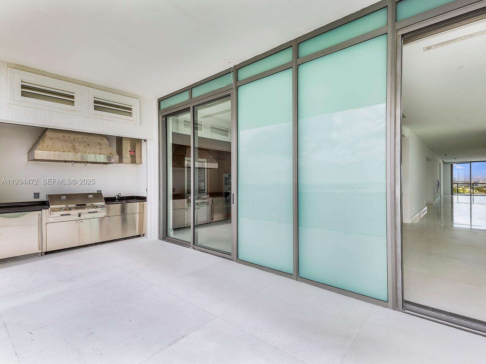 Apogee Unit #2103 | Picture 23